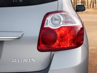 Toyota Auris 2010 photo