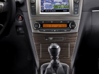 Toyota Avensis 2012 photo