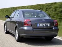 Toyota Avensis 2003 photo