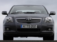 Toyota Avensis 2003 photo