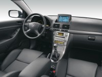 Toyota Avensis 2003 photo