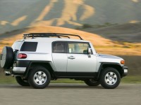 Toyota FJ Cruiser photo