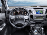 Toyota Hilux 2011 photo