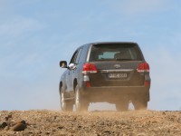 Toyota Land Cruiser 200 2011 photo