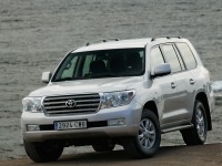 Toyota Land Cruiser 200 2011 photo