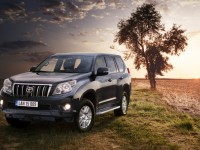 Toyota Land Cruiser Prado 2010 photo