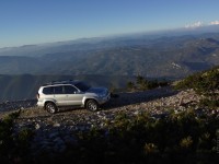 Toyota Land Cruiser Prado 120 photo