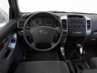 Toyota Land Cruiser Prado 120 photo