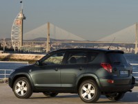 Toyota RAV4 2005 photo