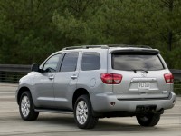 Toyota Sequoia photo