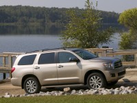 Toyota Sequoia photo