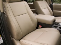 Toyota Sequoia photo