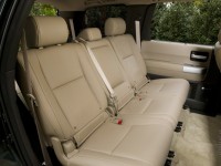 Toyota Sequoia photo