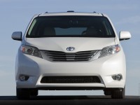 Toyota Sienna photo