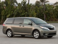 Toyota Sienna photo