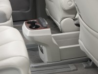 Toyota Sienna photo