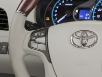 Toyota Sienna photo